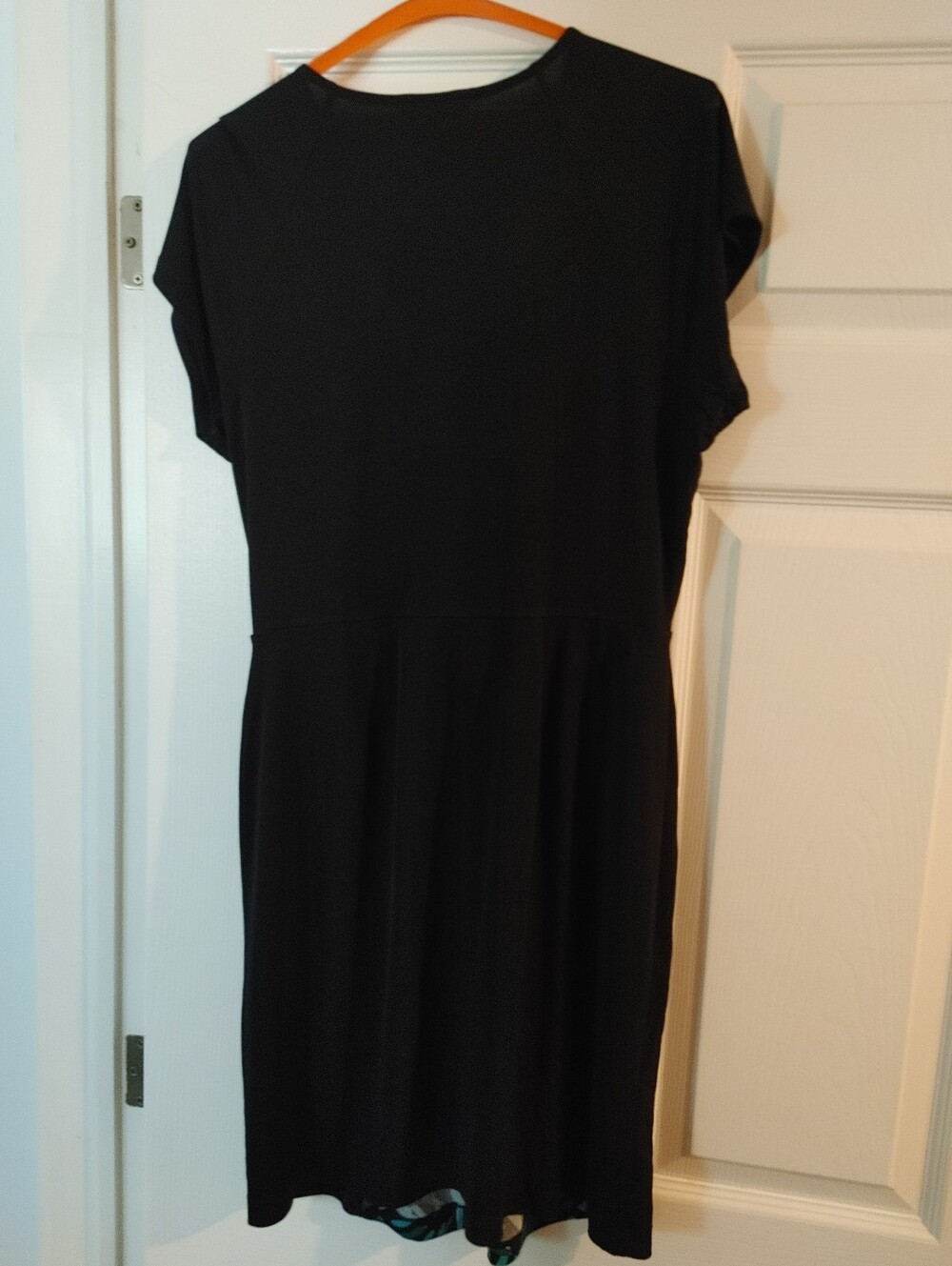 Faux Wrap Dress With Abstract Teal Pattern - Banana Republic - Picture 2 of 4